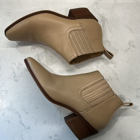 LUCKY BRAND Idola Beige Western Square Toe Stacked Heel Leather Booties 8 - Picture 12 of 16